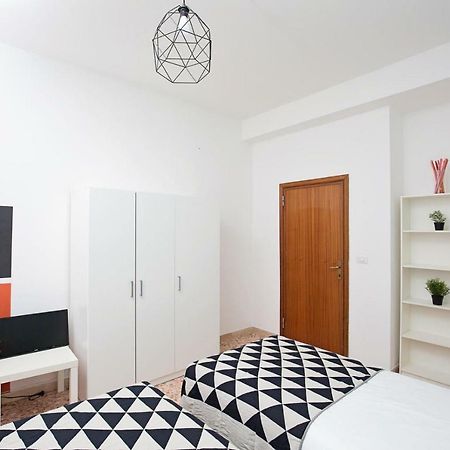 Ponte Tiberio Apartment Ріміні Екстер'єр фото