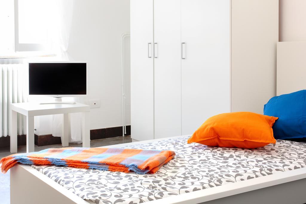 Ponte Tiberio Apartment Ріміні Екстер'єр фото