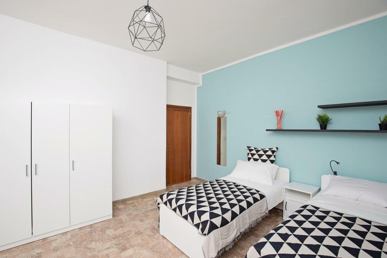 Ponte Tiberio Apartment Ріміні Екстер'єр фото